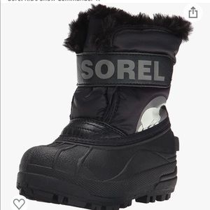 Boys sorel winter boots. Size 4 toddler.